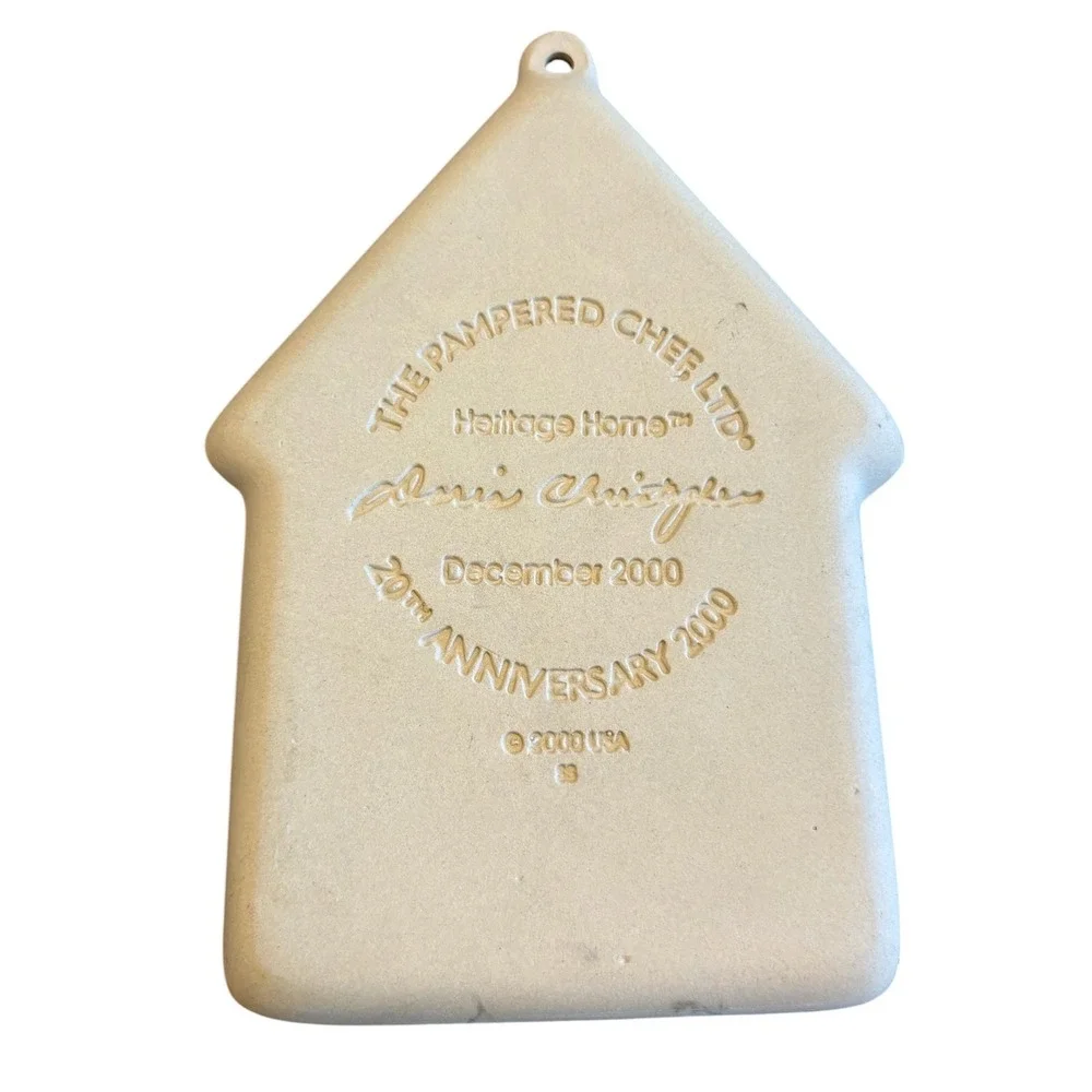 Pampered Chef Heritage Home 20th Anniversary 2000 House Cookie Mold Stoneware